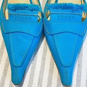 PRADA Size 39 beautiful blue kitten heel slides.